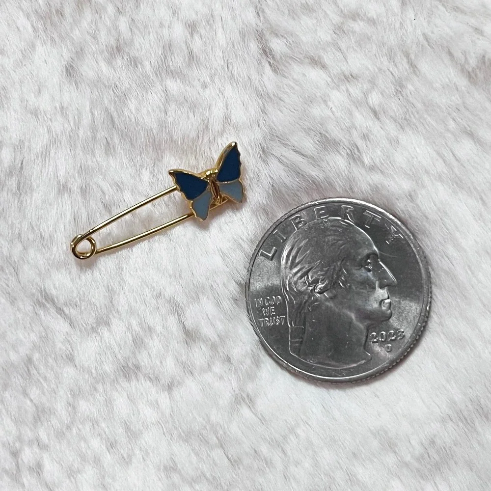 🔮 5/$25 Butterfly Safety‎ Pin Brooch